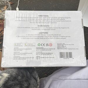 Brand New Sealed Joyin 12 Pack Heart Shaped Bath Bombs